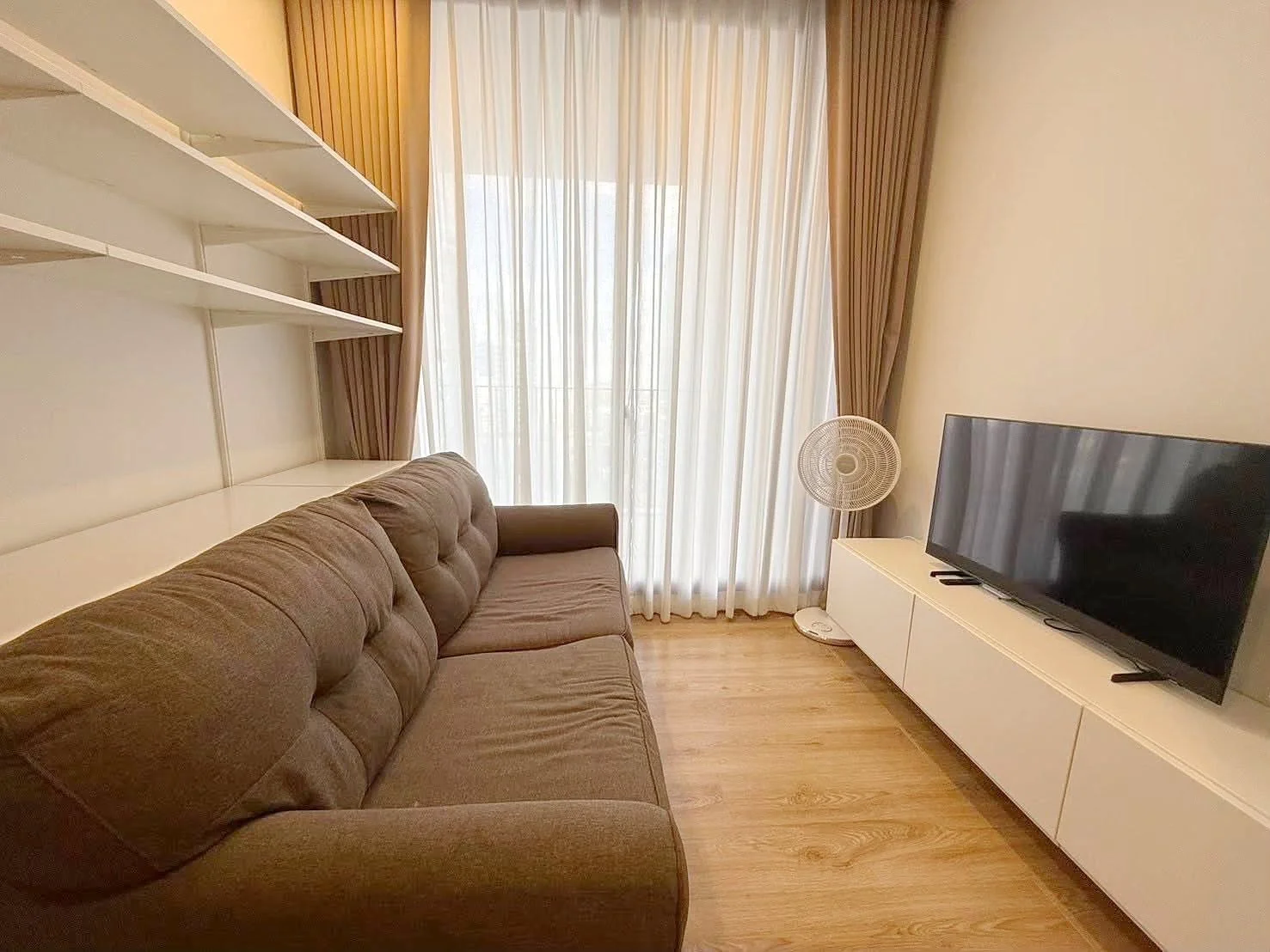 1 Bedroom condo in Noble Around Ari