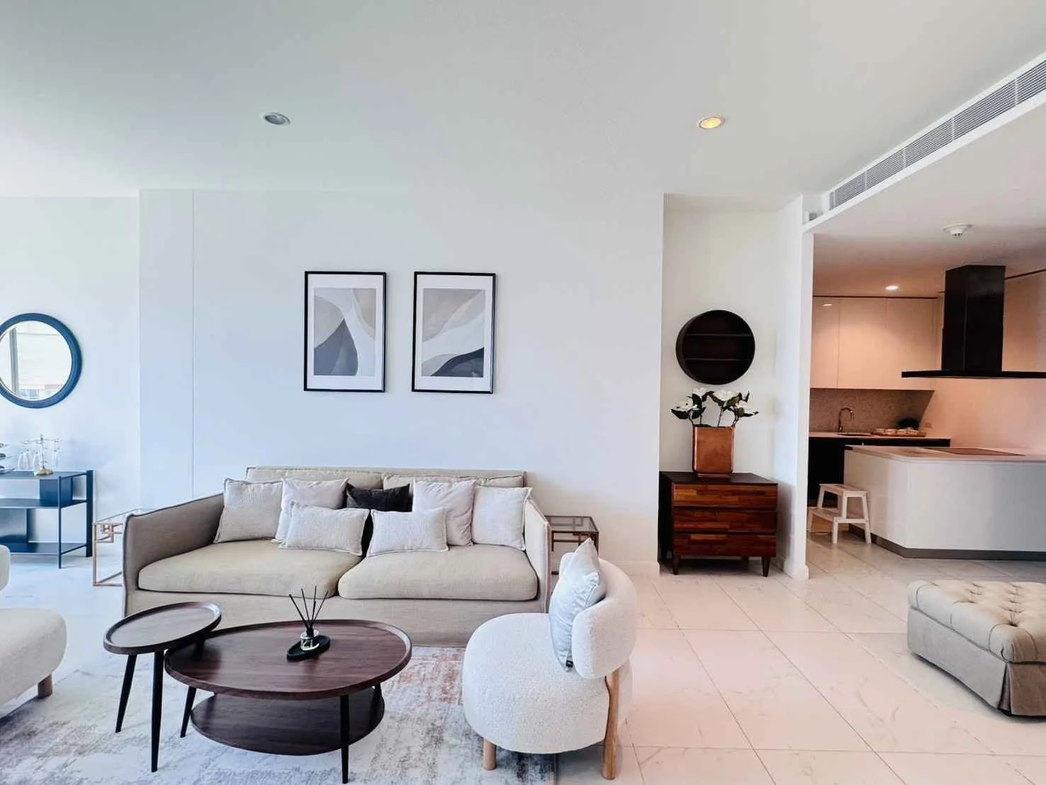 2 Bedroom condo in 185 Rajadamri