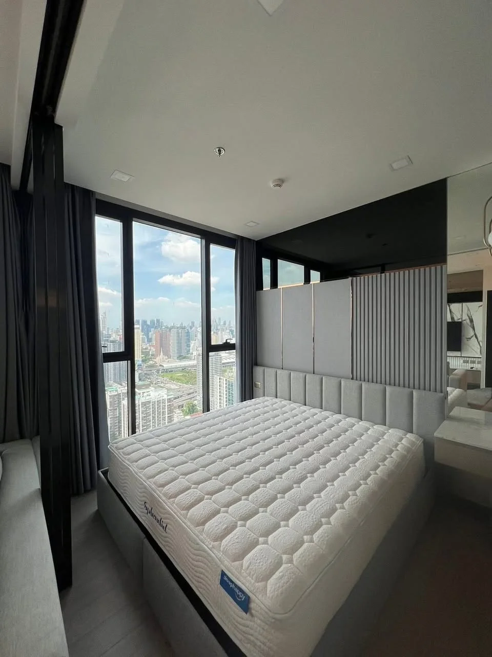 1 Bedroom condo in One9Five Asoke-Rama 9