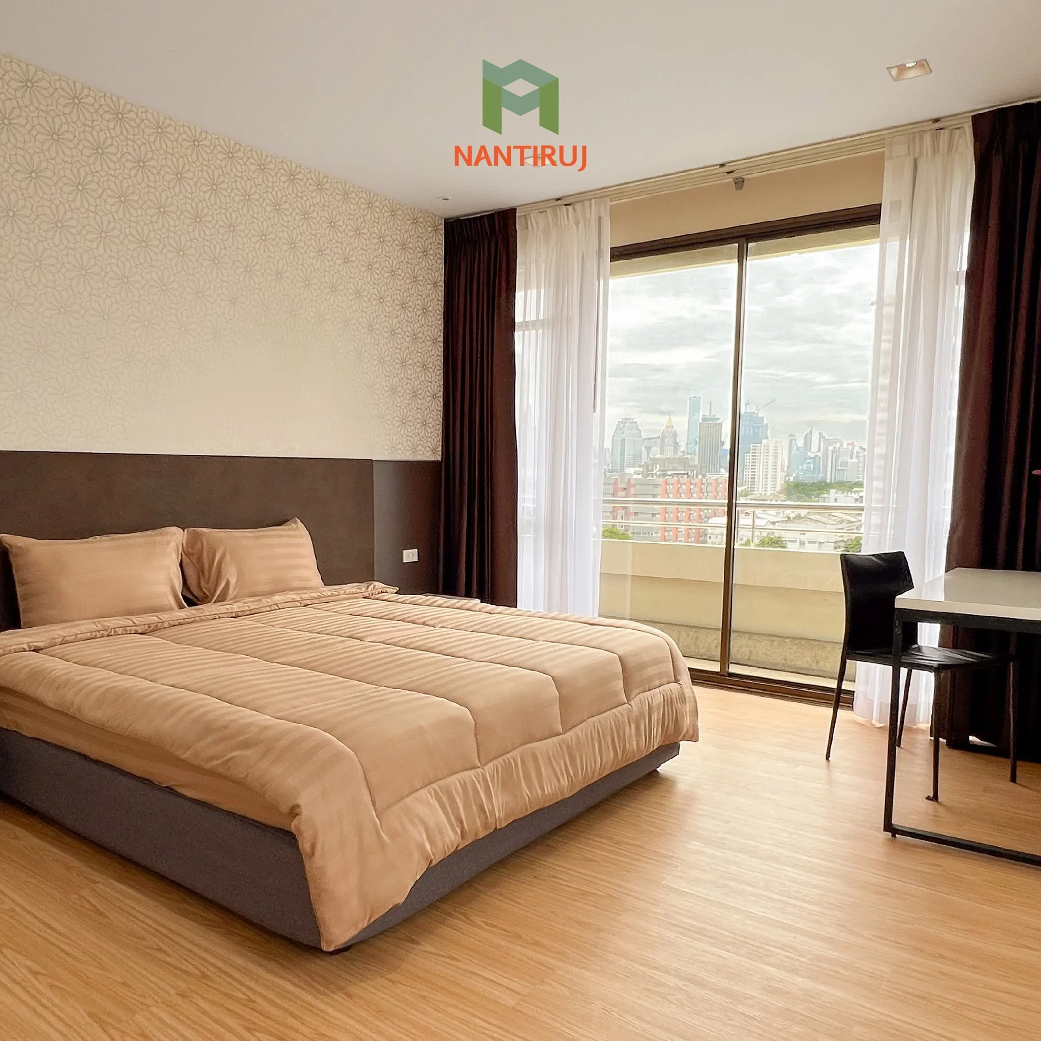 Studio condo in Nantiruj Tower apartment
