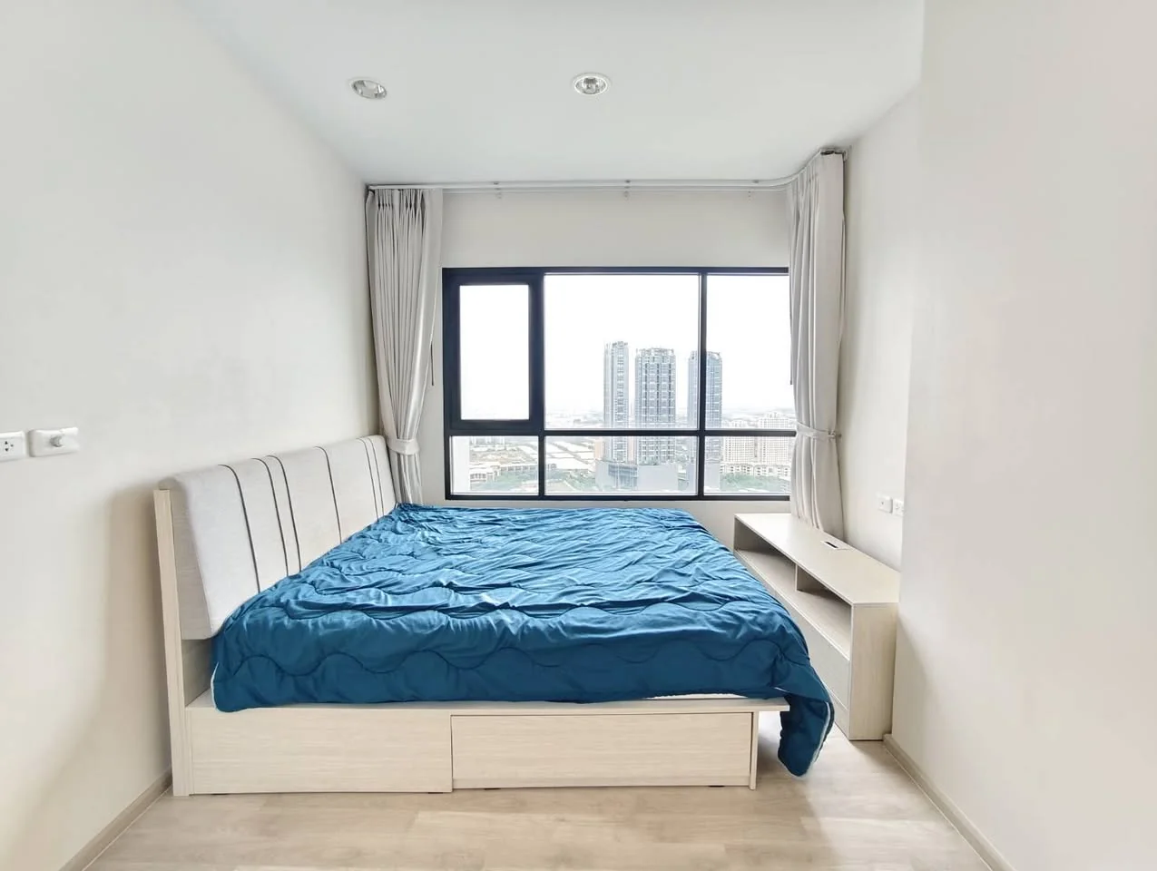 2 Bedroom condo in Niche Mono Mega Space Bangna