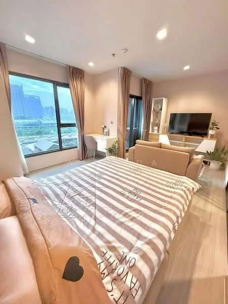 1 Bedroom condo in Life Asoke-Rama 9