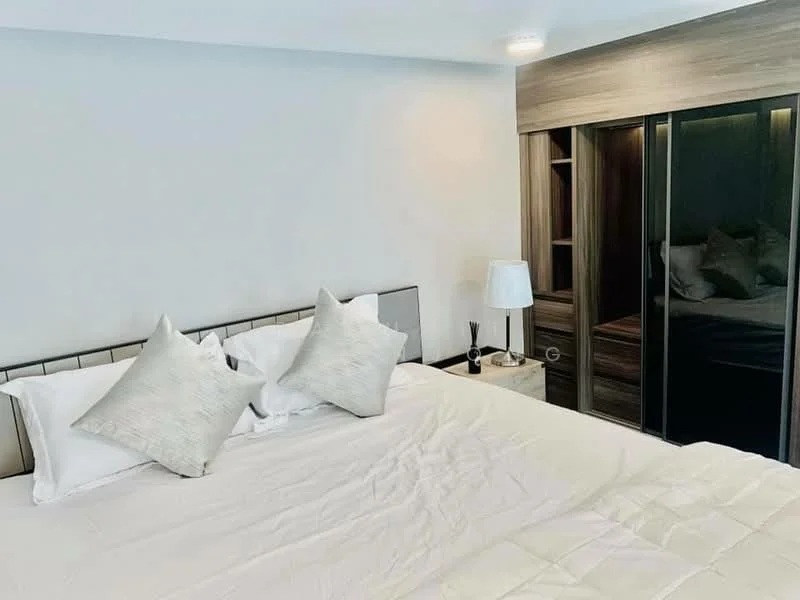 1 Bedroom condo in C Ekkamai