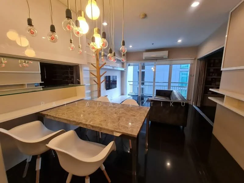 2 Bedroom condo in Grand Park View Asoke