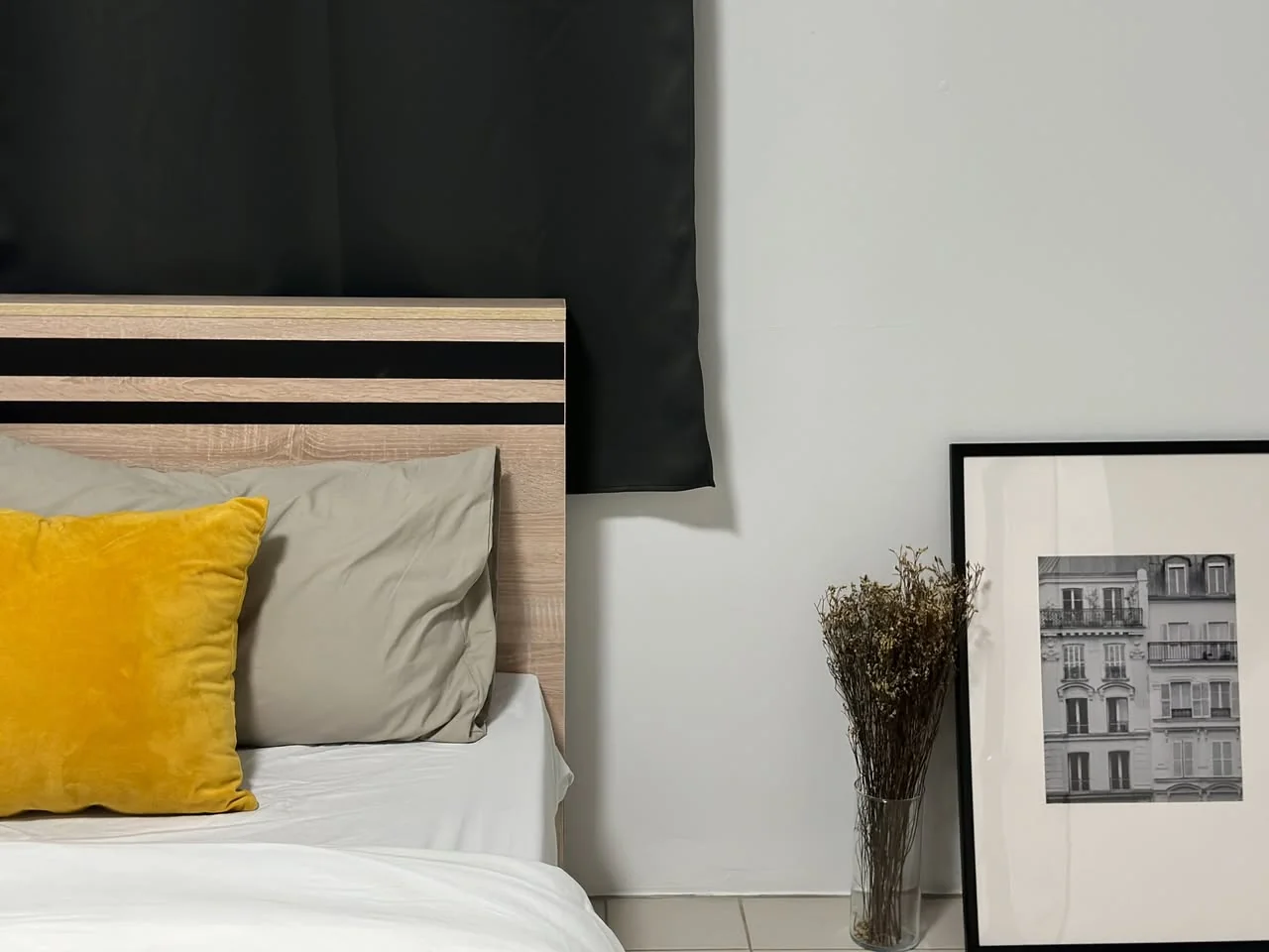 Studio condo in Phasuk Place