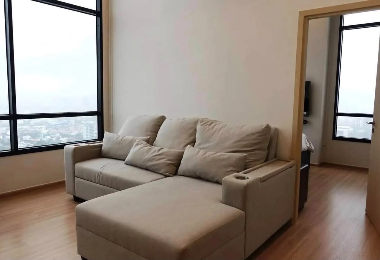 2 Bedroom condo in Maru Ekkamai 2