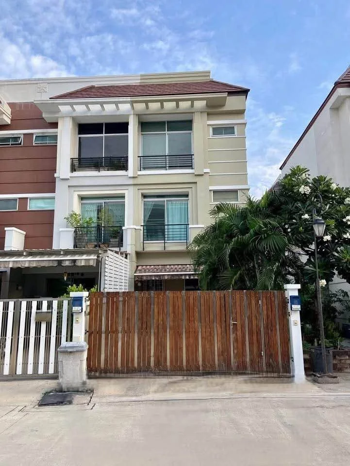 3 Bedroom condo in Baan Klang Krung The Royal Vienna Ratchavipa - Ratchadaphisek