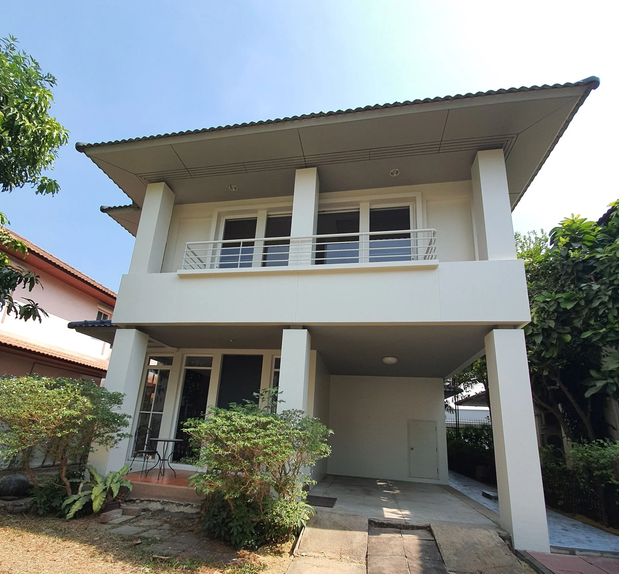 3 Bedroom condo in Bangkok Villa