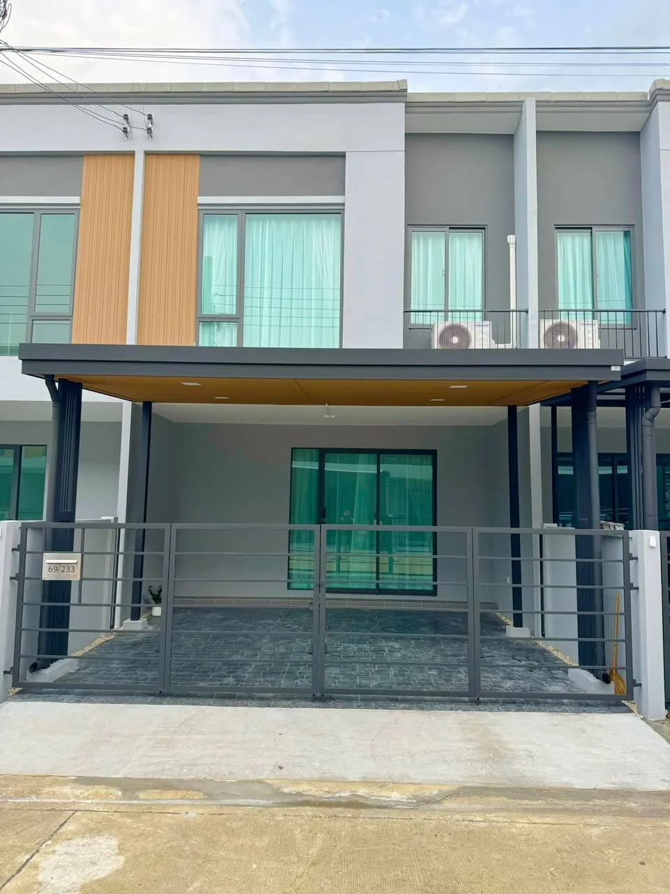 3 Bedroom condo in Pleno Sukhumvit-Bangna 2
