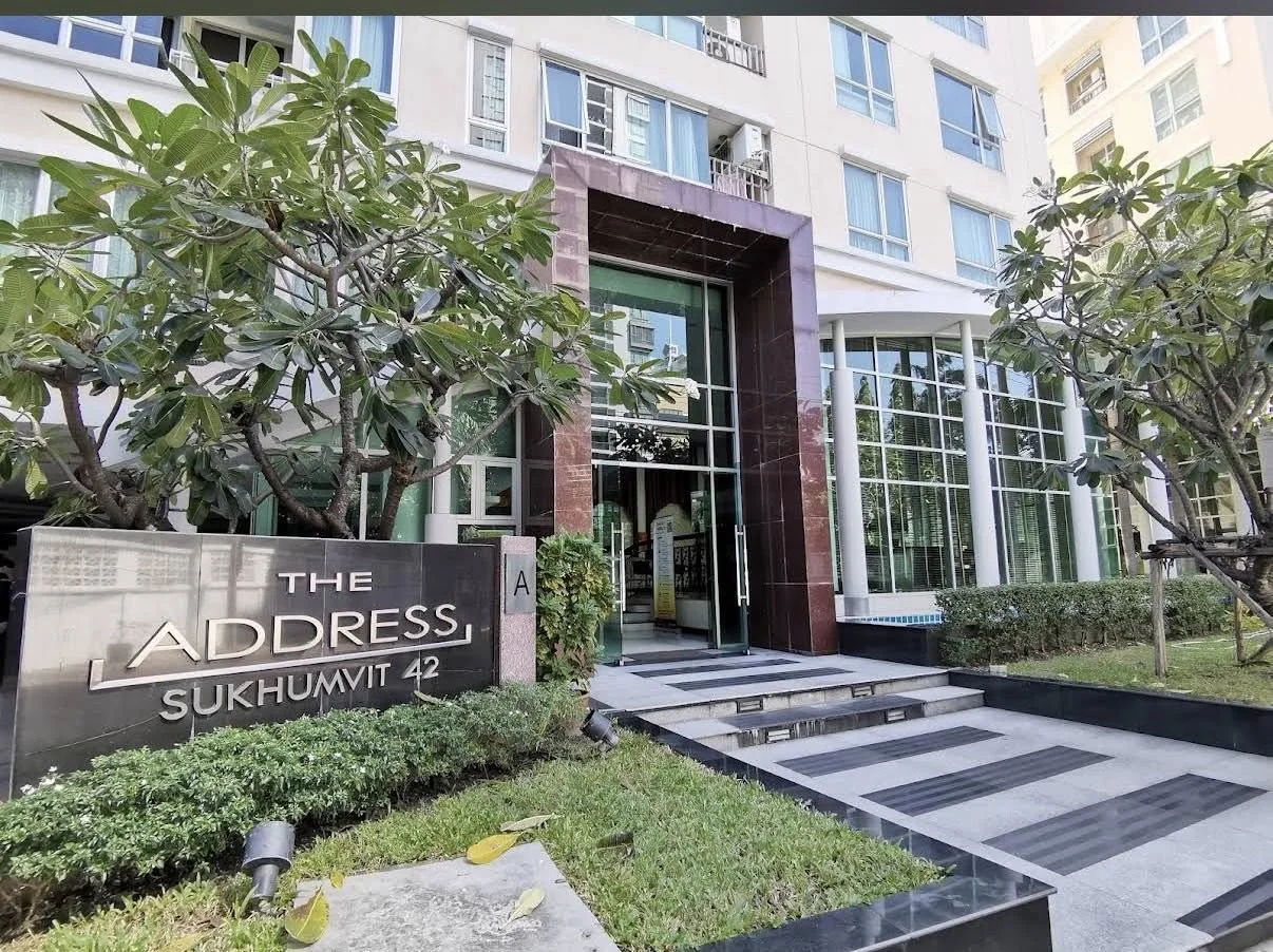 1 Bedroom condo in The Address Sukhumvit 42