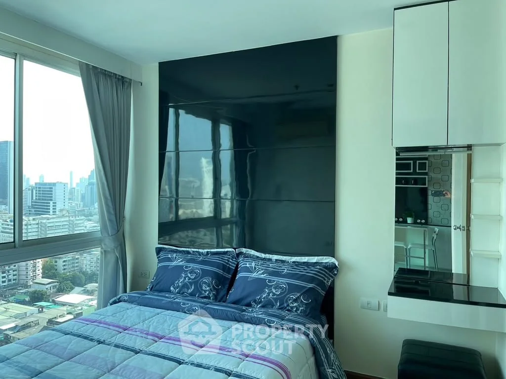 1 Bedroom condo in Wish @ Samyan