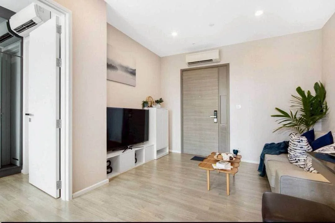 1 Bedroom condo in The Room Sukhumvit 69