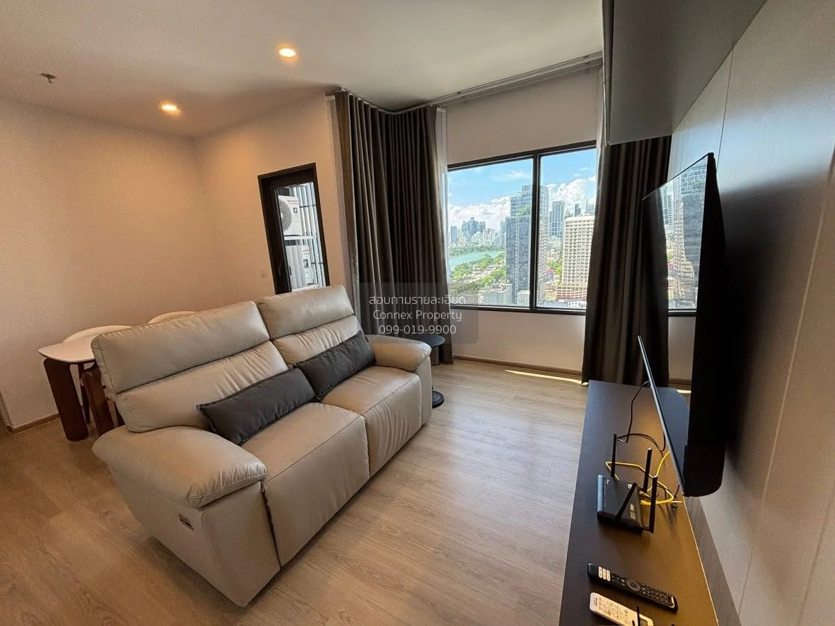2 Bedroom condo in Life Rama 4-Asoke