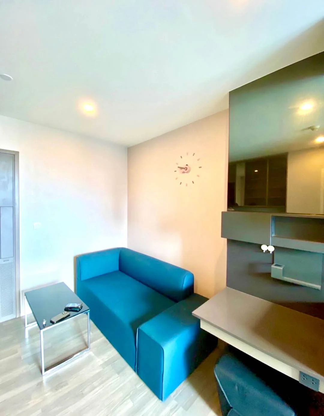 1 Bedroom condo in The Room Sukhumvit 69