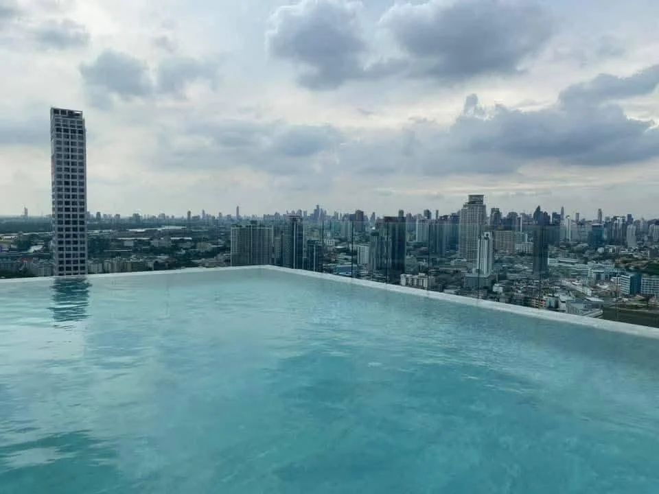 1 Bedroom condo in Knightsbridge Prime Onnut