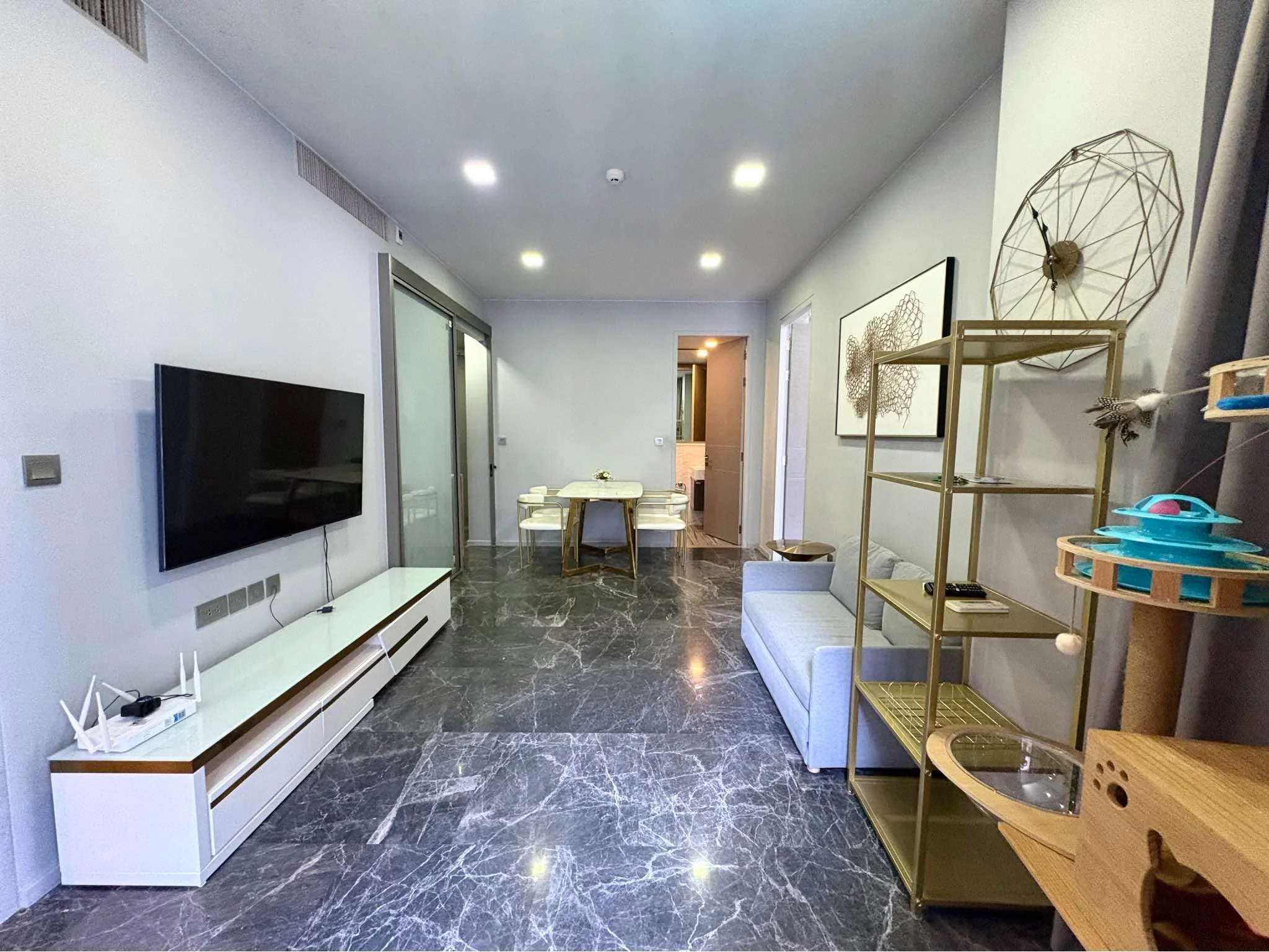 2 Bedroom condo in ASHTON Residence 41