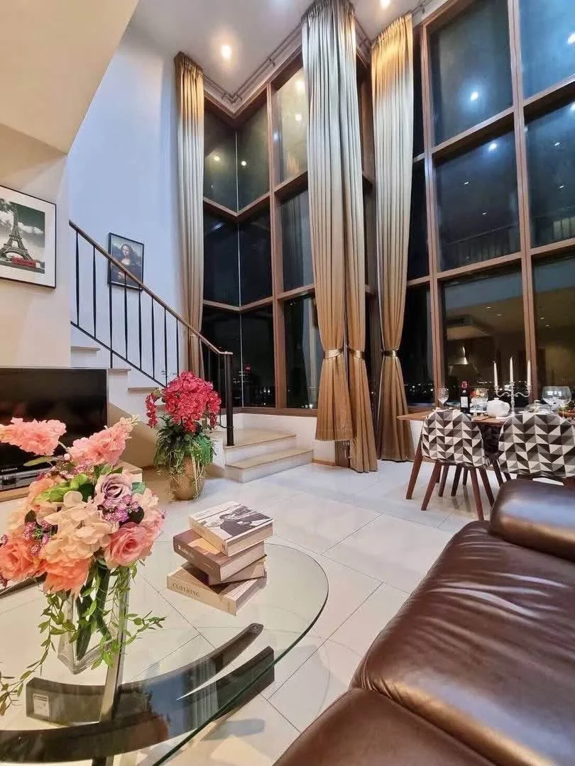 1 Bedroom condo in The Emporio Place
