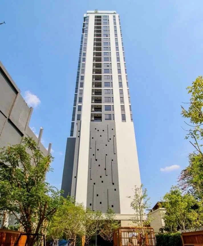 1 Bedroom condo in Maru Ekkamai 2