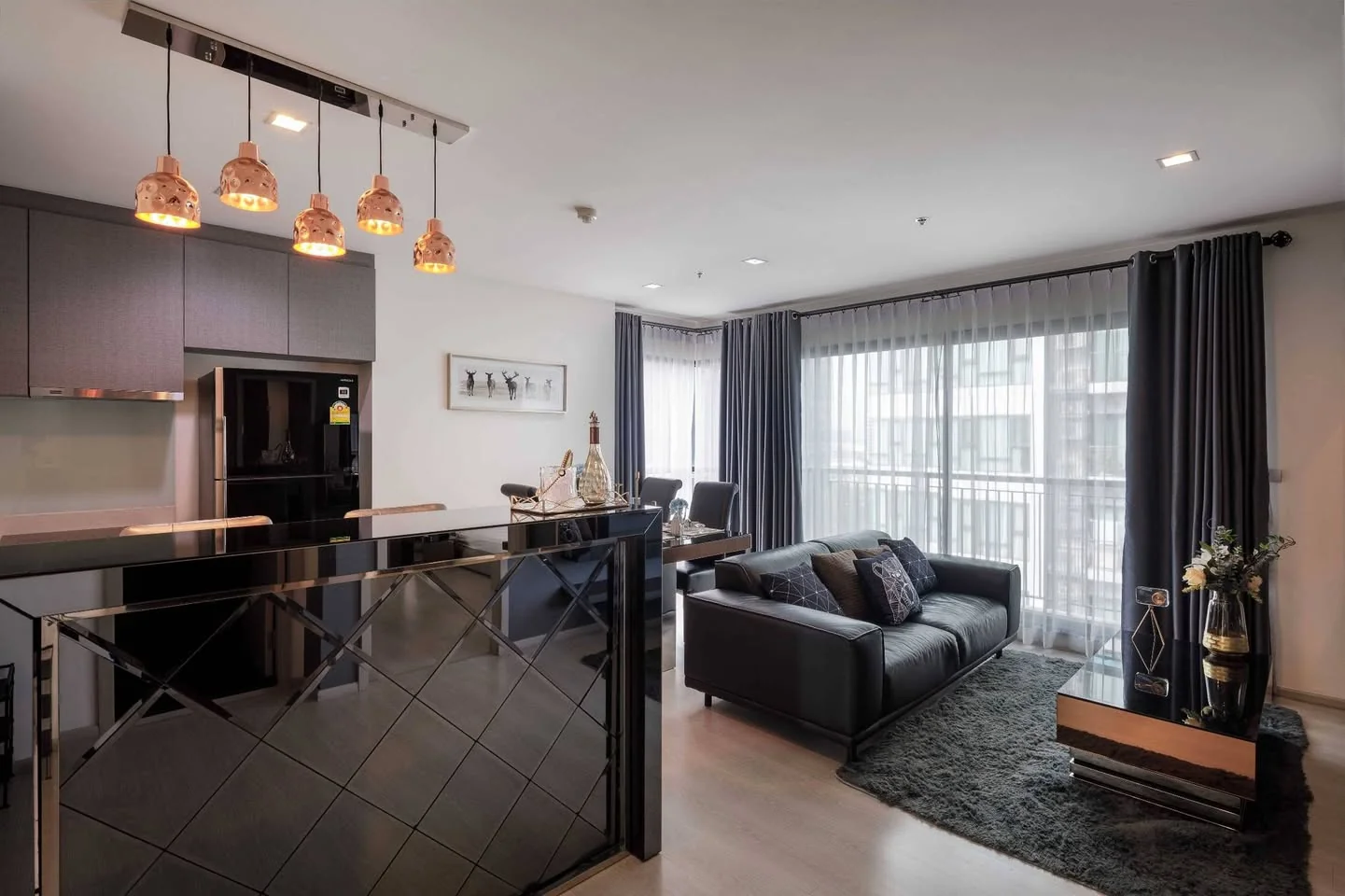 2 Bedroom condo in Rhythm Sukhumvit 36-38