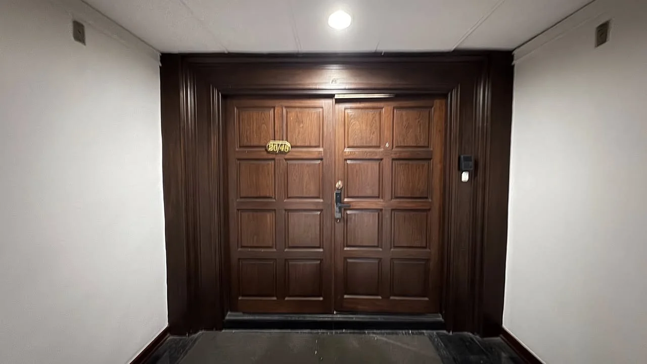 3 Bedroom condo in Richmond Palace