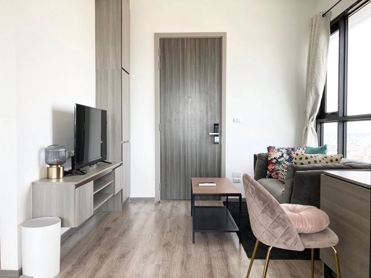1 Bedroom condo in Knightsbridge Prime Onnut