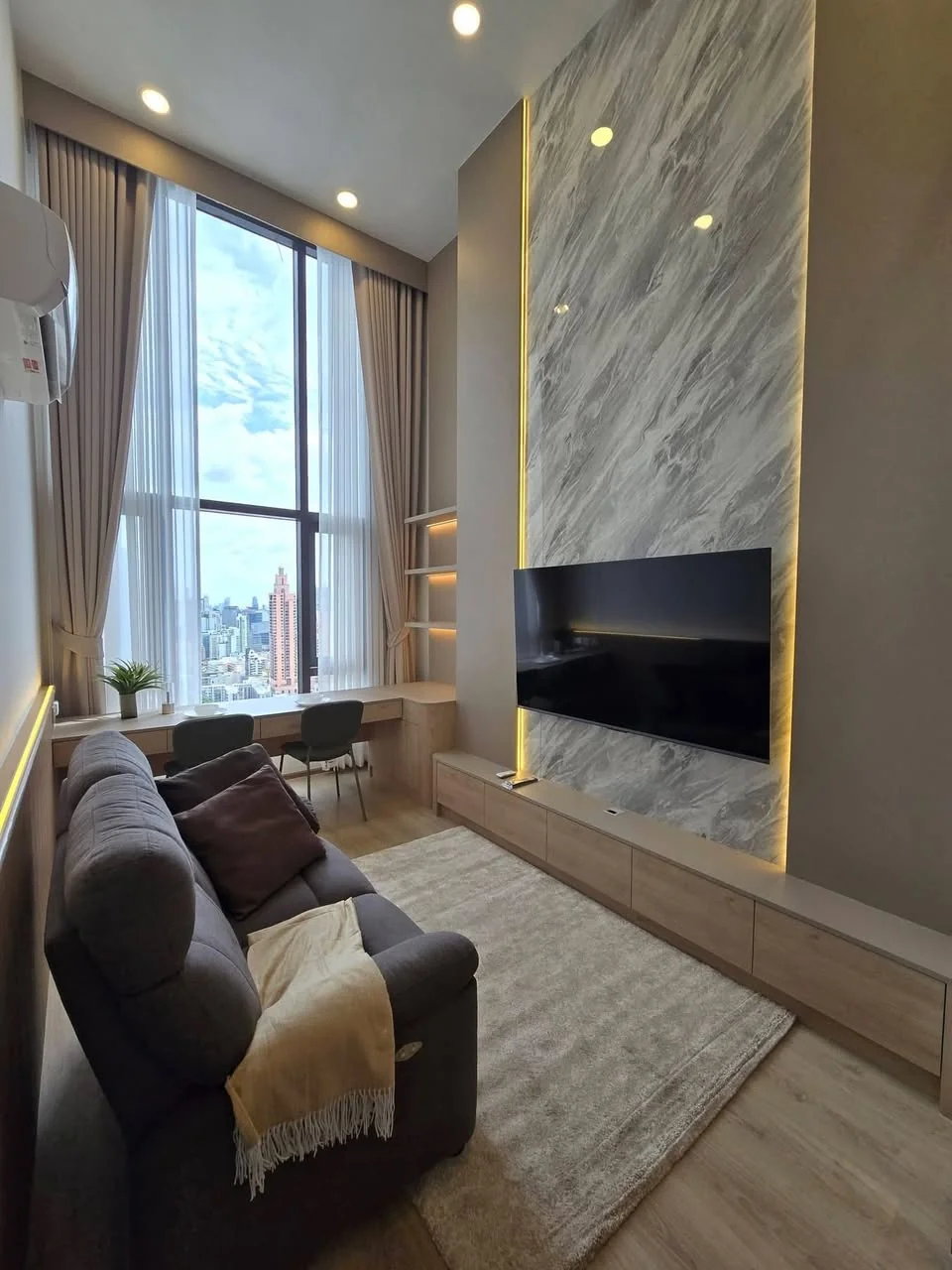 1 Bedroom condo in Life Rama 4-Asoke