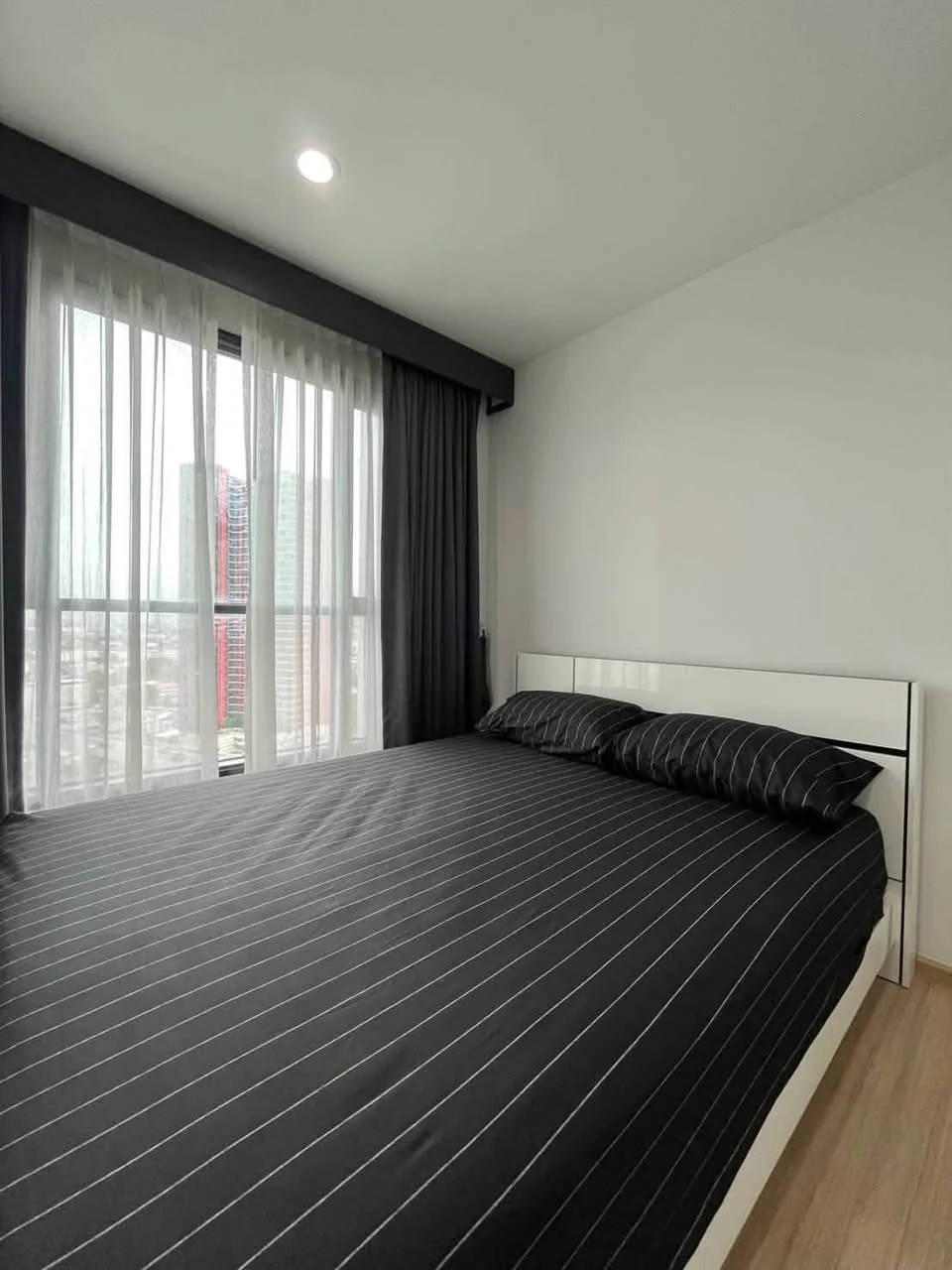 1 Bedroom condo in The Base Rama 9-Ramkhamhaeng