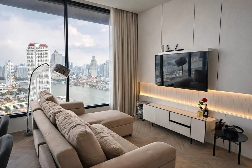 2 Bedroom condo in Chapter Charoennakhon–Riverside