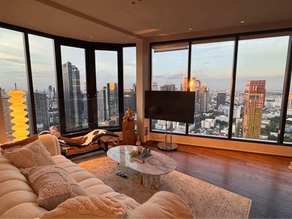 2 Bedroom condo in IDEO Q Sukhumvit 36