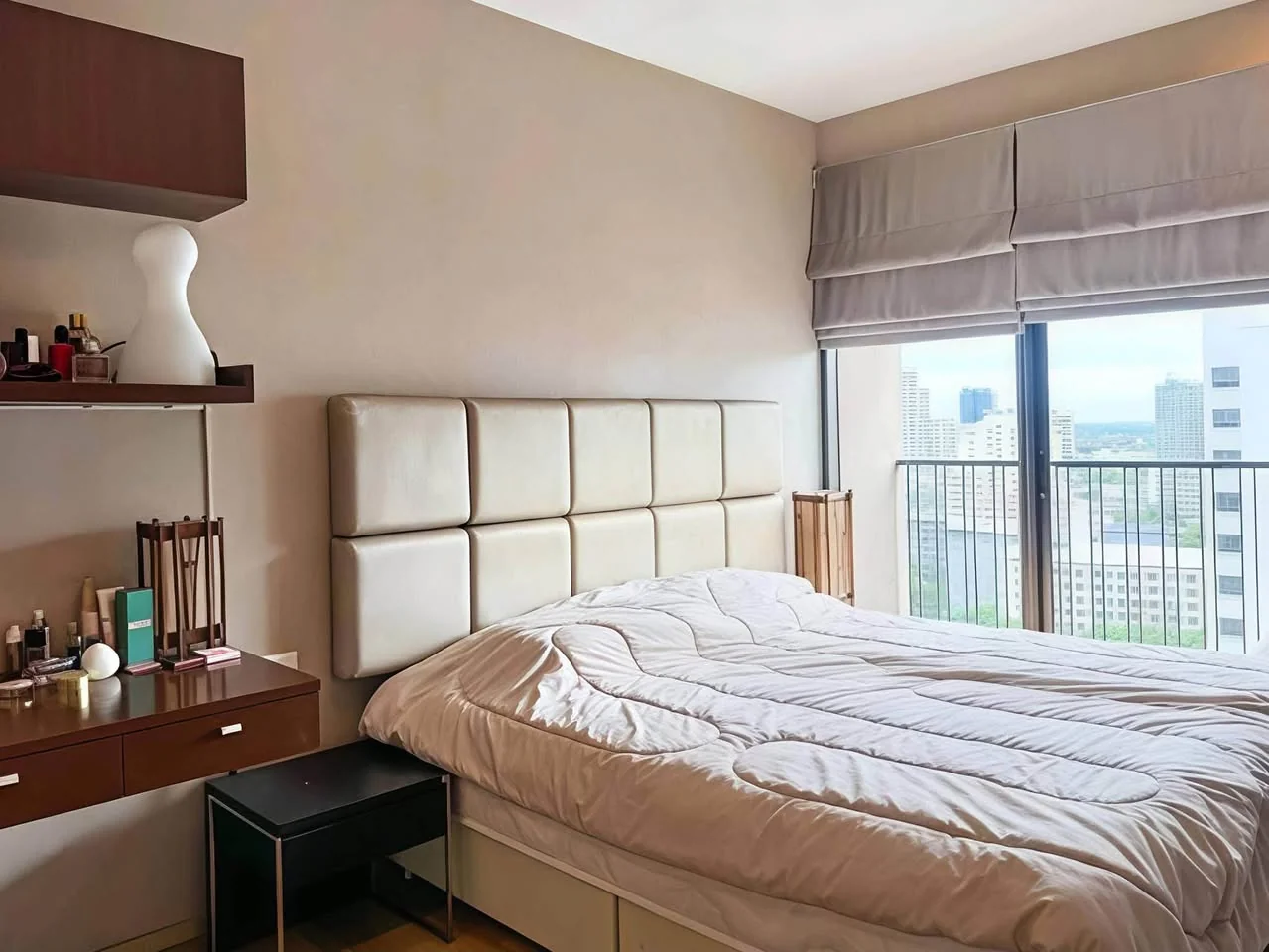 1 Bedroom condo in Noble Refine