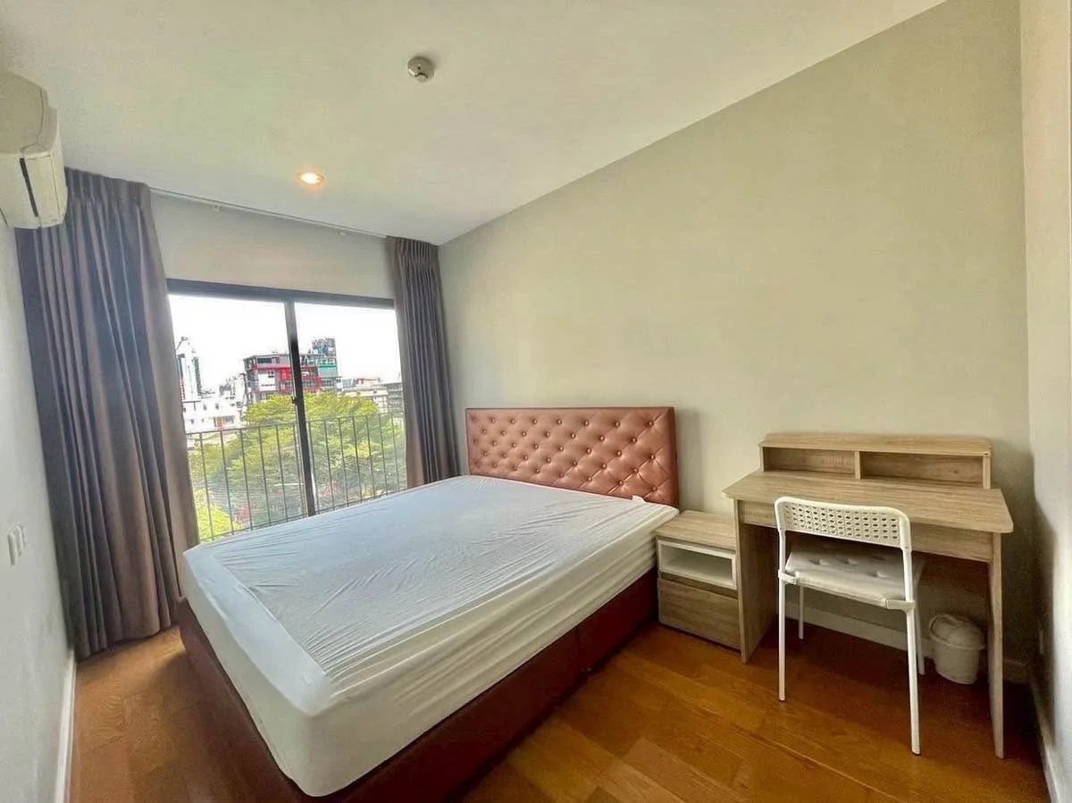 1 Bedroom condo in Condolette Dwell Sukhumvit 26