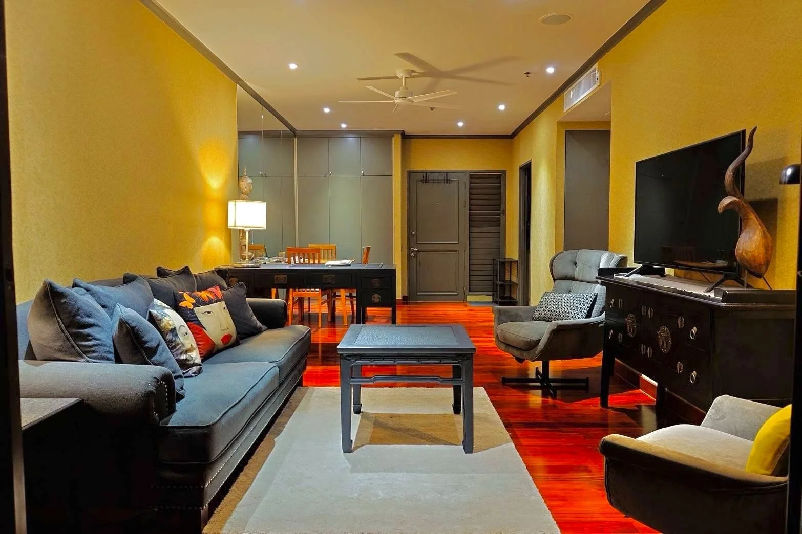 1 Bedroom condo in Baan Chao Praya