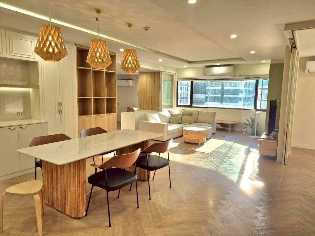 2 Bedroom condo in Baan Suanpetch