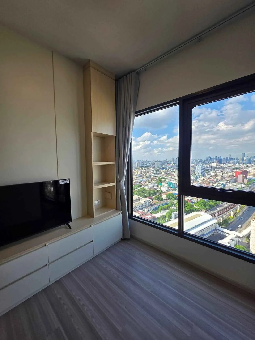 1 Bedroom condo in Quintara MHy’DEN Pho Nimit