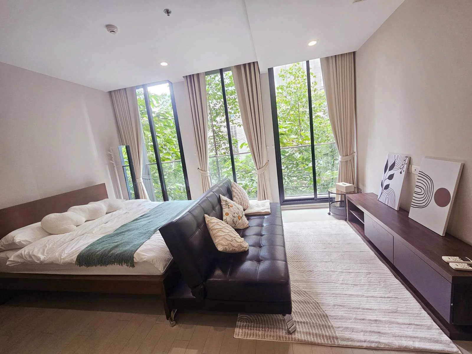 1 Bedroom condo in Noble Ploenchit