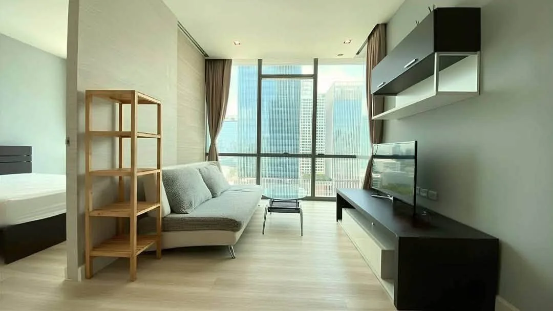 1 Bedroom condo in The Room Sukhumvit 21