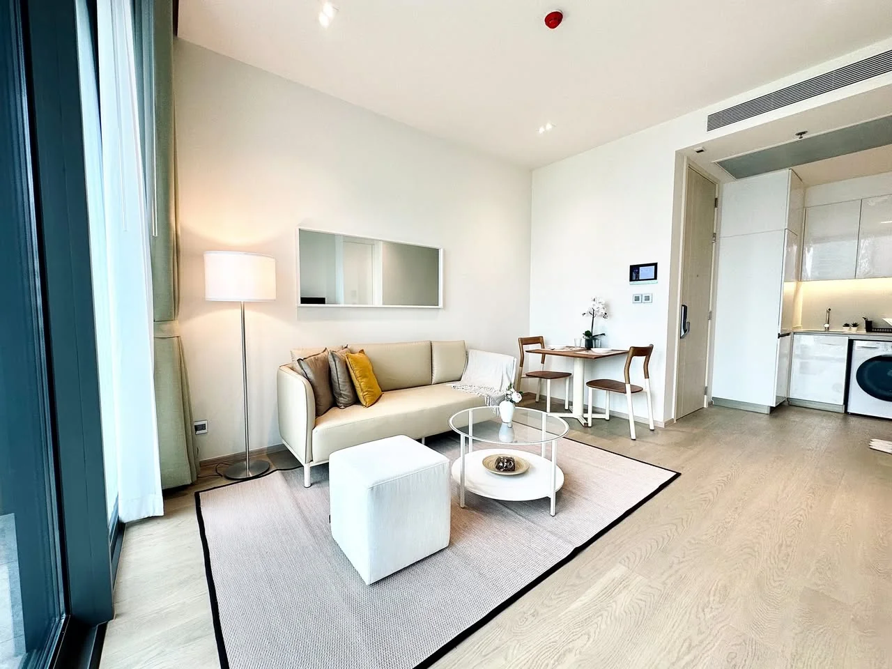 1 Bedroom condo in The Strand Thonglor