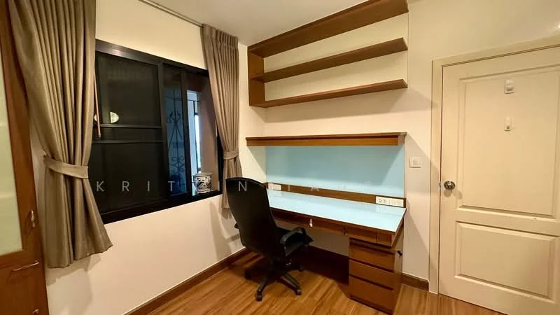 2 Bedroom condo in The Crest Phahonyothin 11
