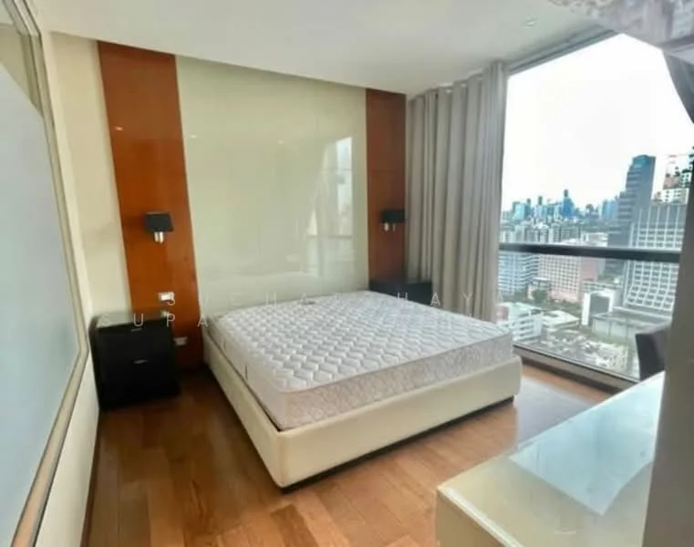 2 Bedroom condo in The Address Sukhumvit 28