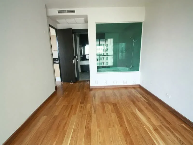 1 Bedroom condo in The Address Chidlom