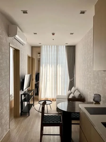 1 Bedroom condo in Noble State 39