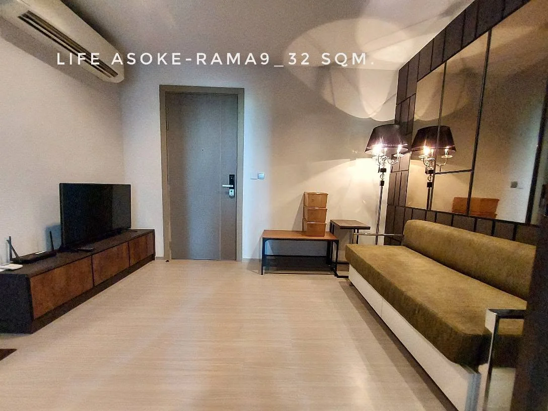 1 Bedroom condo in Life Asoke-Rama 9