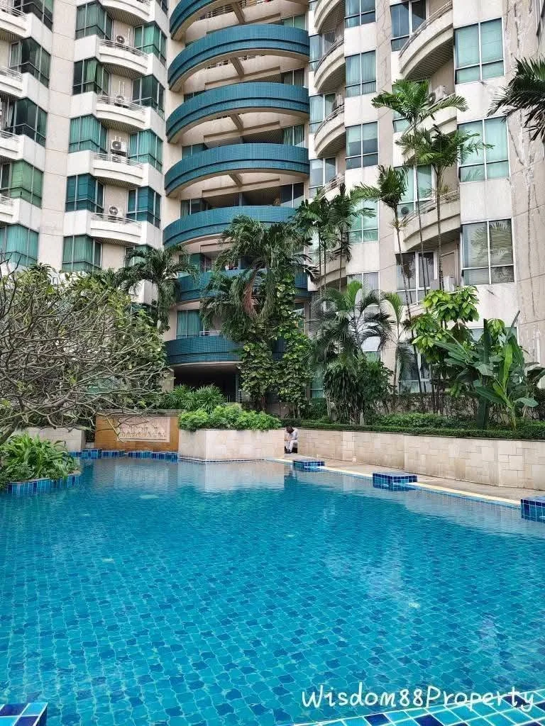 1 Bedroom condo in Noble House Phayathai