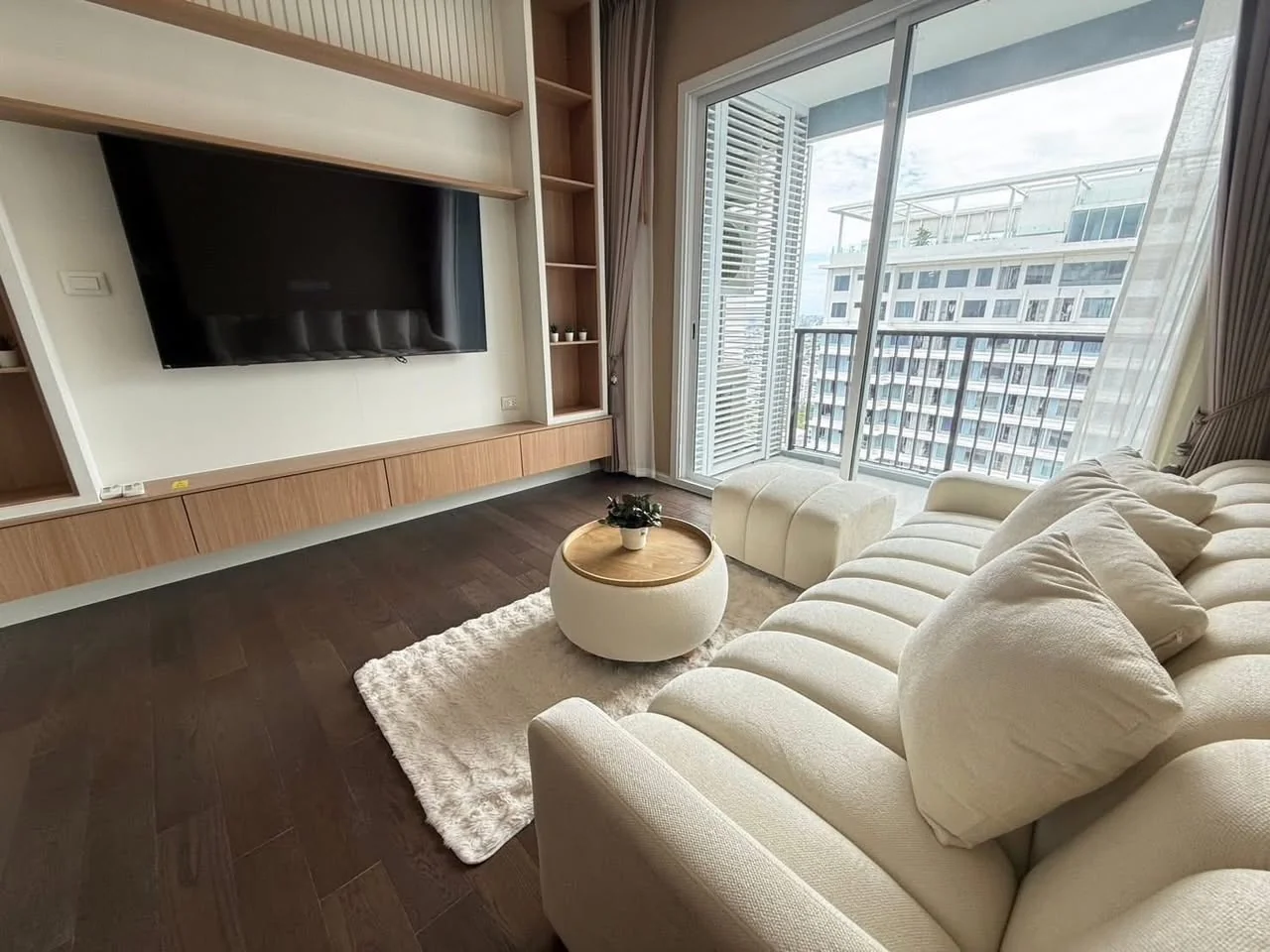 2 Bedroom condo in The Saint Residences Ladprao