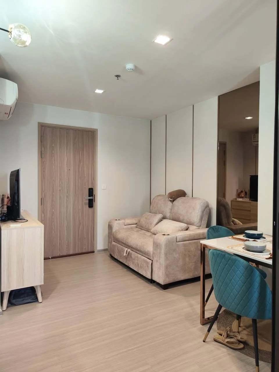 1 Bedroom condo in Life Sathorn Sierra