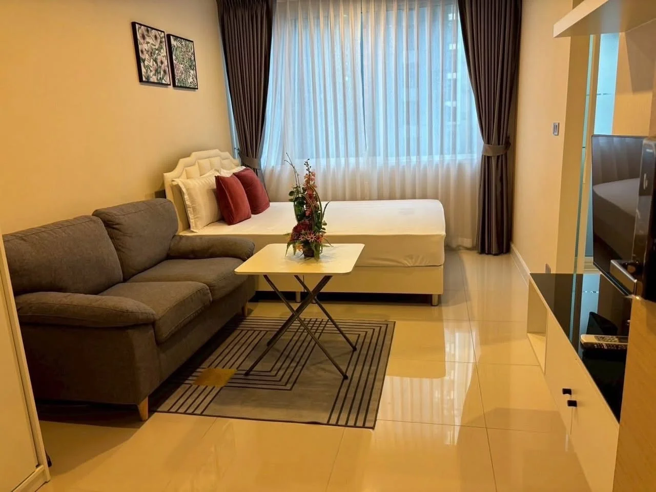 1 Bedroom condo in The Sky Sukhumvit