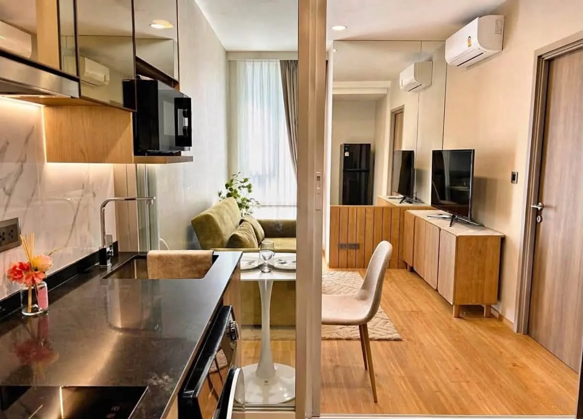 1 Bedroom condo in Chewathai Residence Thonglor