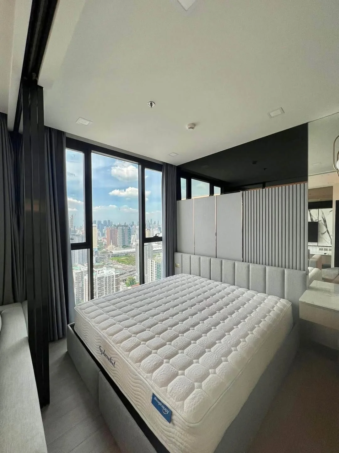 1 Bedroom condo in One9Five Asoke-Rama 9