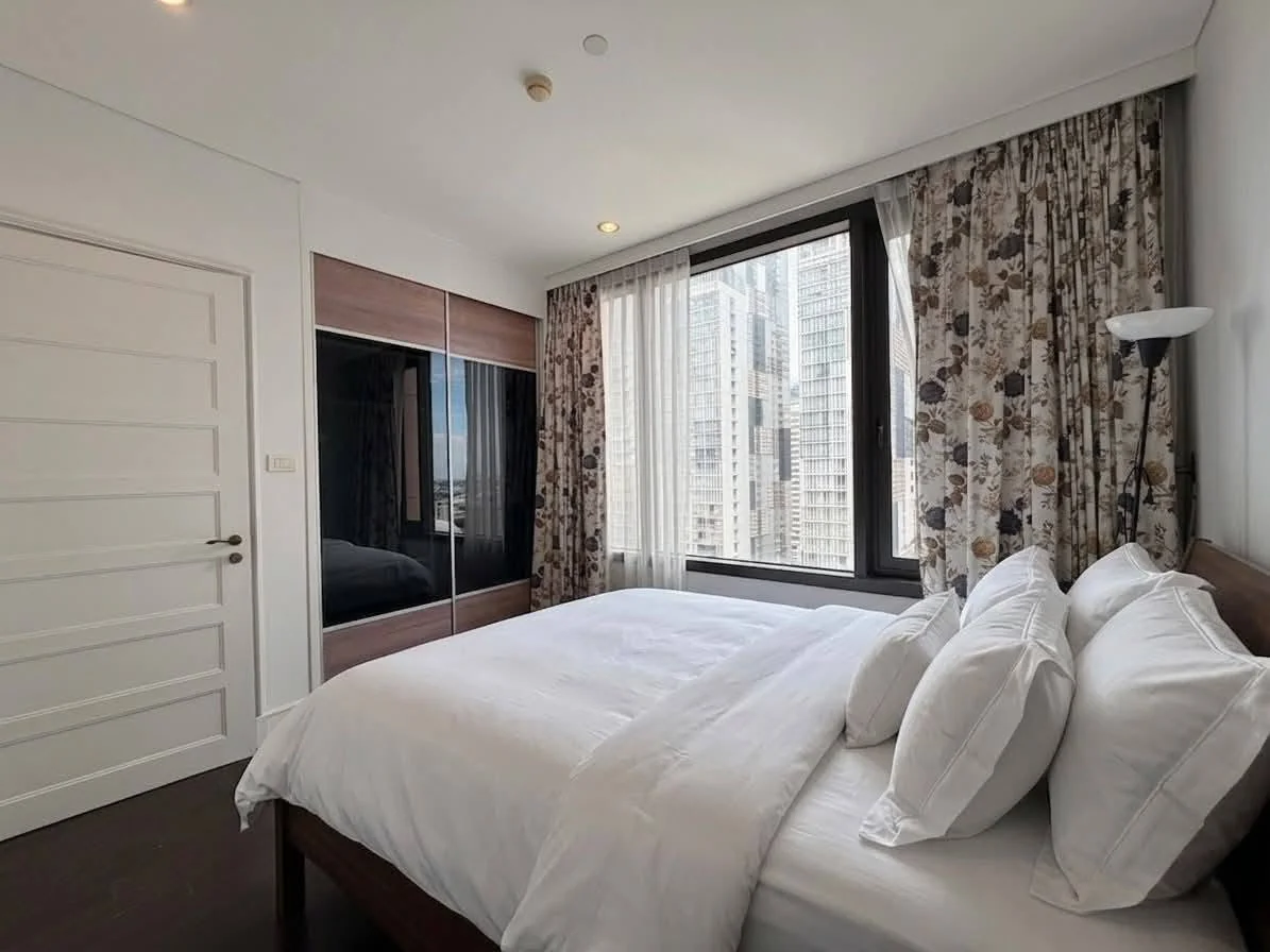 2 Bedroom condo in AGUSTON Sukhumvit 22