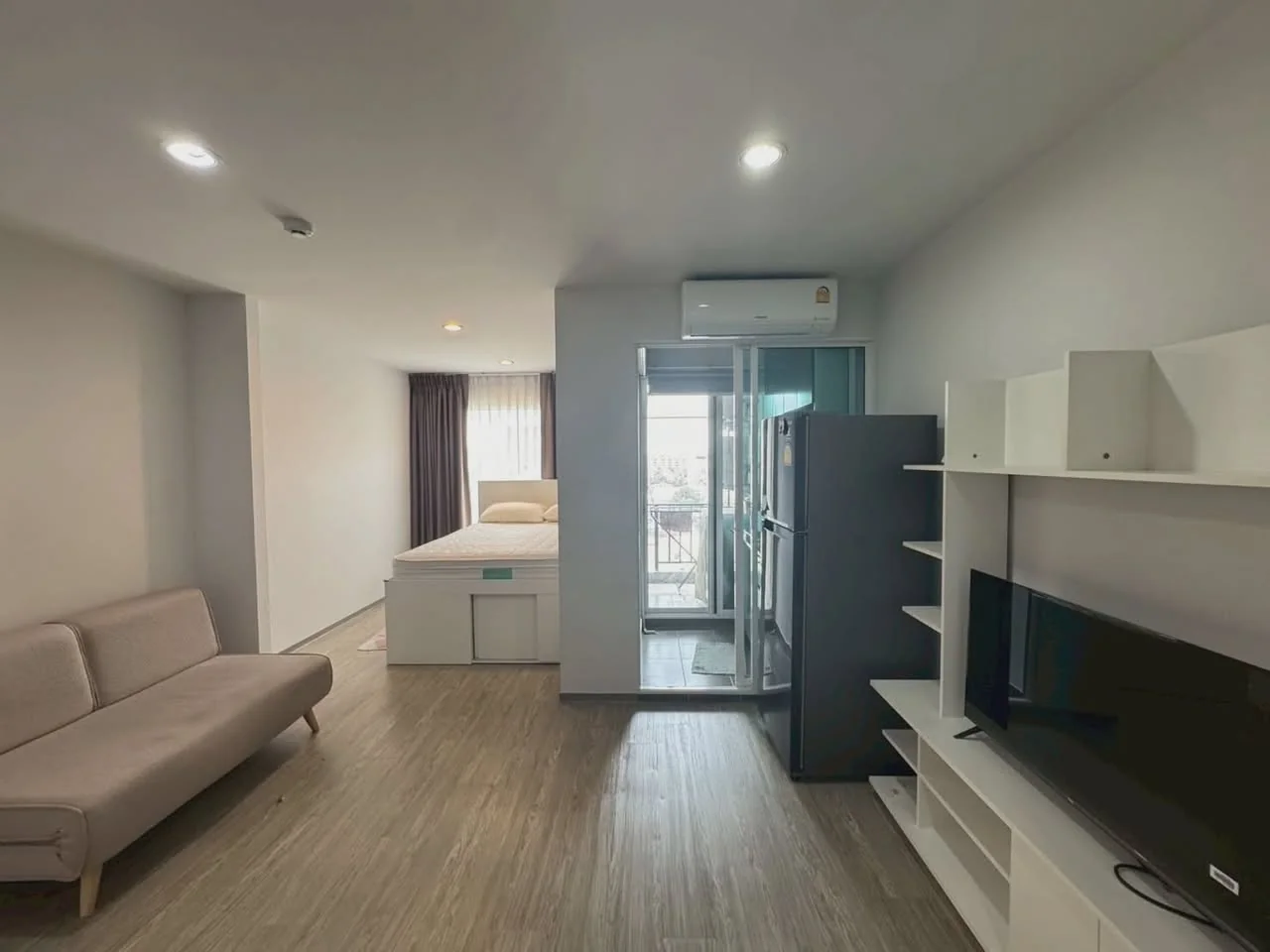 Studio condo in Regent Home Sukhumvit 97/1